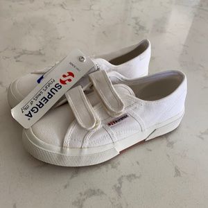 Girls Superga NWT Velcro tennis shoes